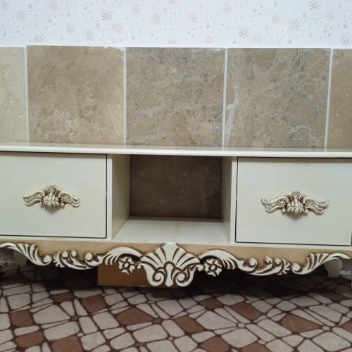 میزتلویزیون