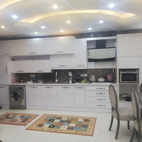 فروش خانه ویلایی و دو واحد مستقل