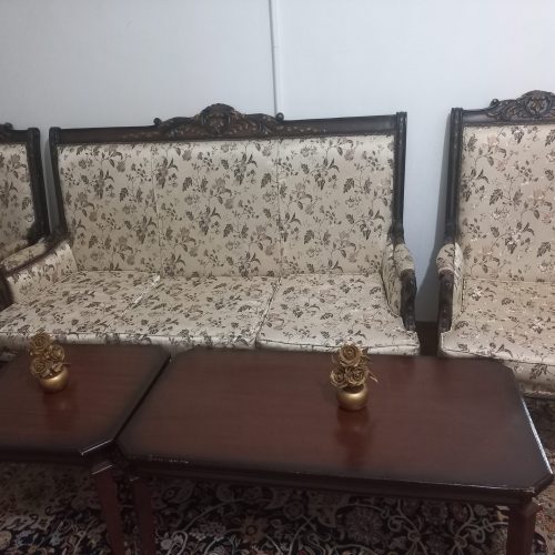 مبلمان ومیزناهارخوری