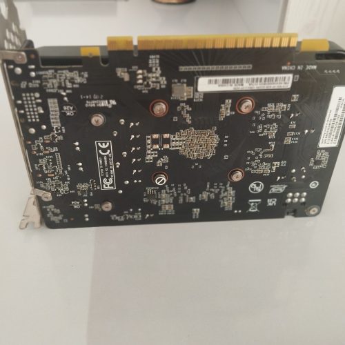 1650 palit همراه 4عدد رم 4گیگ باس 2400