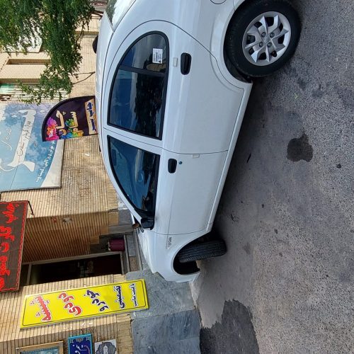 شیشه دودی اتومبیل