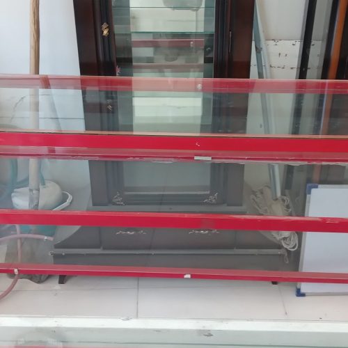 ویترین سالم در حد نو