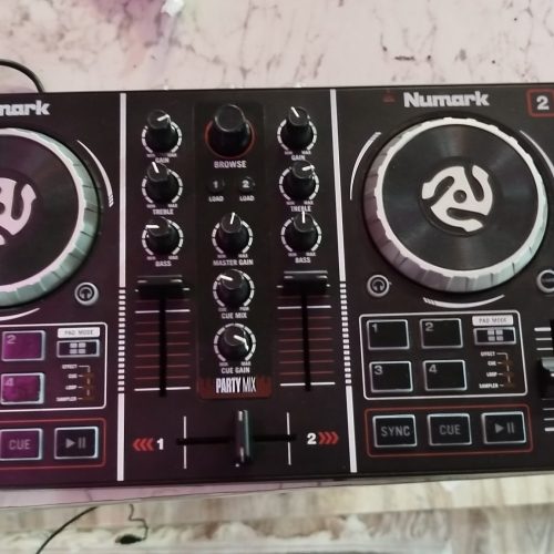 Dj کنترلر Numark partymix