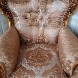 مبلمان 7 نفره سلطنتی همراه با میز پذیرایی