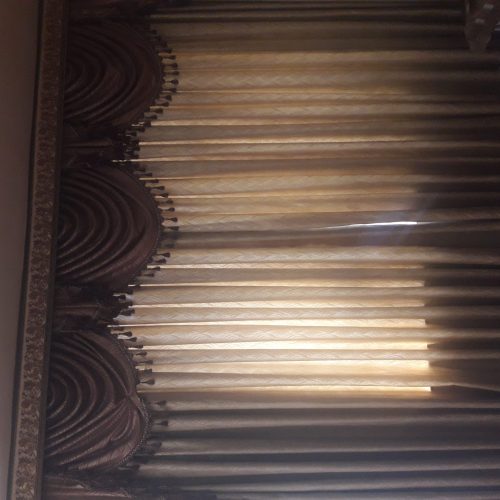 دو عدد پرده با کتیبه های زیبا