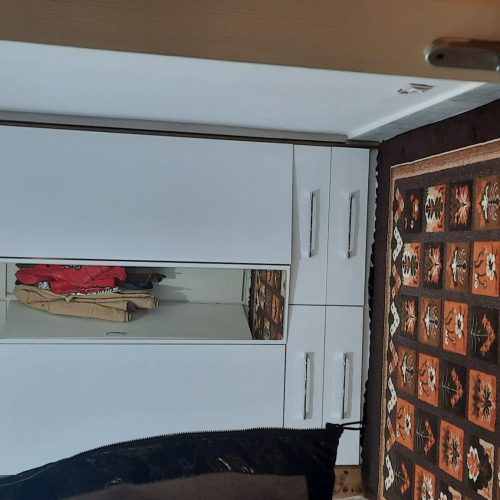 واحد 90 متری