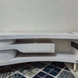 میز تلویزیون در حد نو