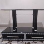 میز تلویزیون شیشه ای