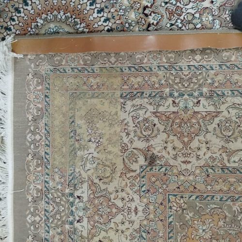 دو فرش 12 متری 700 شانه کریستال مشهد به همراه 6 عدد پشتی 100×50 گردویی