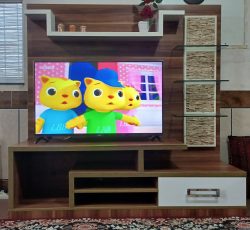 میز تلویزیون در حد نو