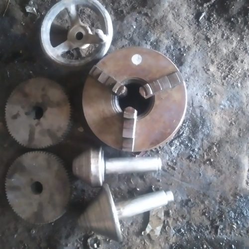 ابزار آلات و ماشین آلات صنعتی