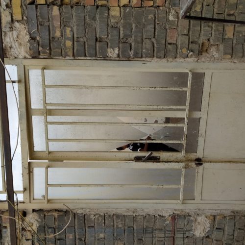 فروش درب پنجره آهنی کار کرده