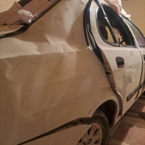 فروشی موتوری و شاسی و داخلی کاملا سالم