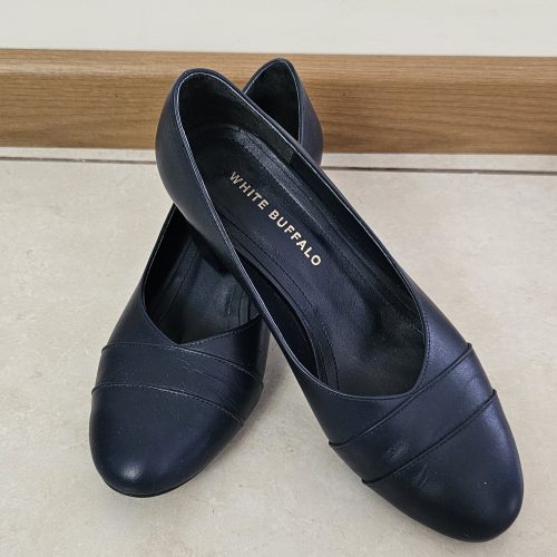 کفش بوفالو سفید