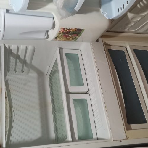 با سلام یخچال فریزر بدون ایراد و بدون برفک