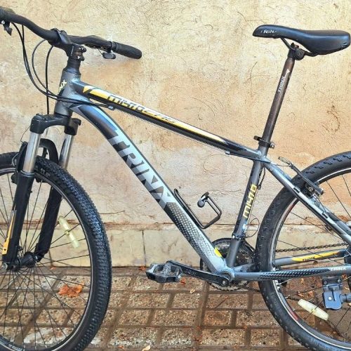 دوچرخه حرفه ایی درحداک وتمیز سنددار