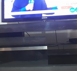 میز تلوزیون