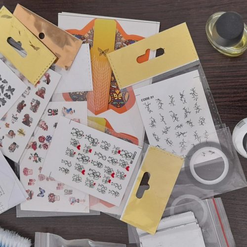 وسایل کاشت و لمینت و ژلیش ناخن