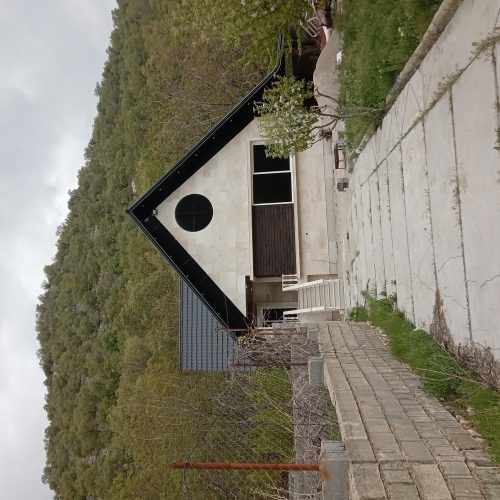 نقاشی وعایق بندی ساختمان وسرویسهای بهداشتی