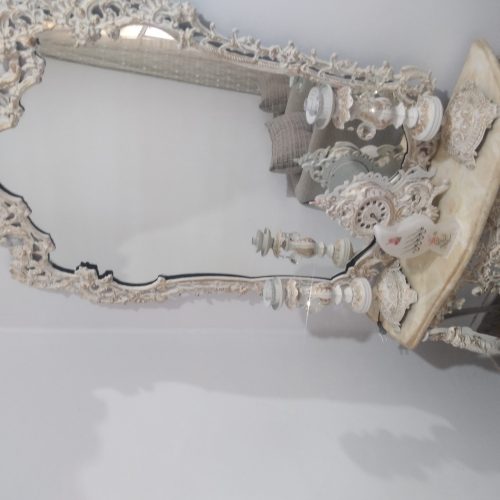 آینه و شمعدان