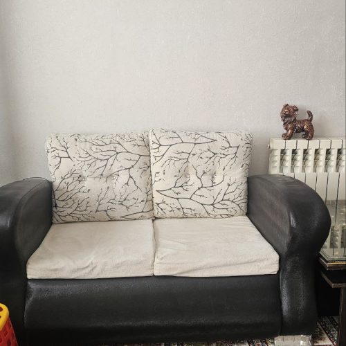 مبل و میز ناهار خوری و ویترین