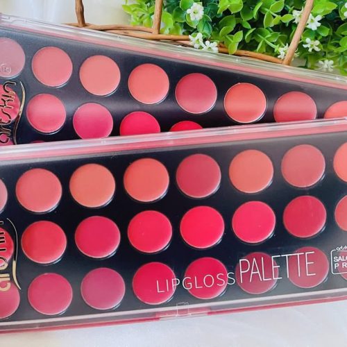 ارایشی بهداشتی فروش عمده وتک برای شروع کارتان به ماپیام بدهید