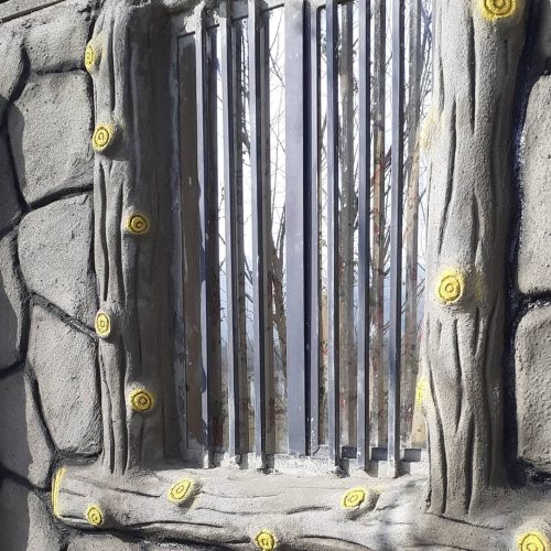 ترح سنگ با کنده درخت فرش سنگ با سیمان در خدمتم کرمان