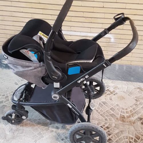 کالسکه و کریر در حد نو برند جیوبی