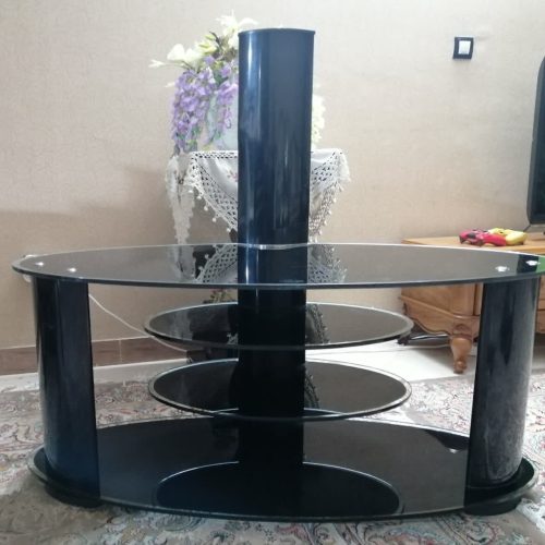 زیر تلوزیون شیشه ای