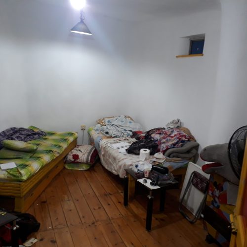 یه هم خانه خانم تنها سن زیز40 سال در سوییت در رامسر