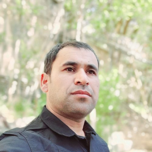 دمبال یک کاری خوب همراه با حقوق خوب هستم