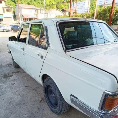 پیکان مدل 82