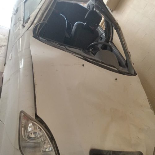 فروشی موتوری و شاسی و داخلی کاملا سالم