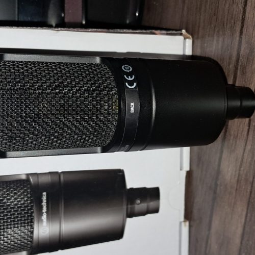 میکروفن و کارت صدا