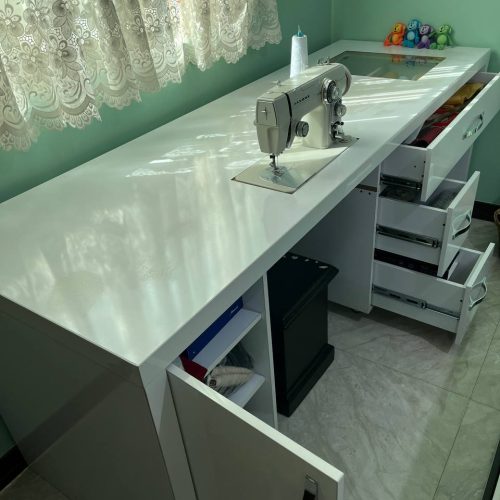 میز تحریر و خیاطی
