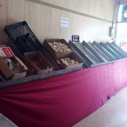 میز ترازو لامپ و چادر میوه فروشی