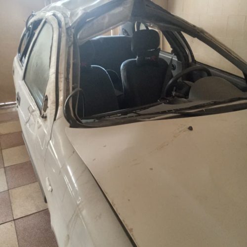 فروشی موتوری و شاسی و داخلی کاملا سالم