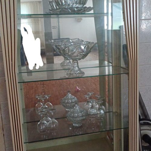 کمد. بوفه. سالم. درحد.