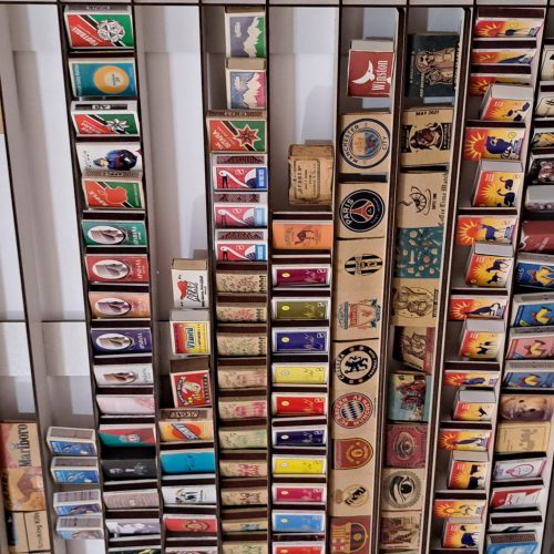 تعداد بیش از 1500 عدد از کبریت های متنوع