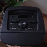 باند و بلندگو همراه با فیکروفون و رقص نور