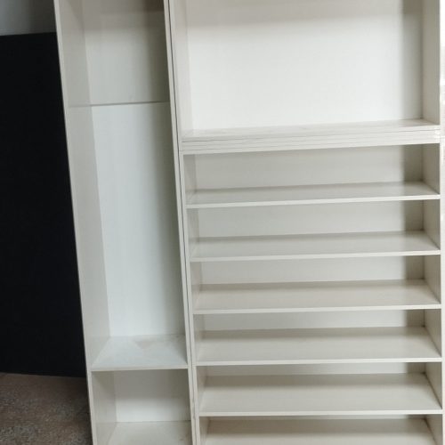 مونتاژ کار و کارگر ساده