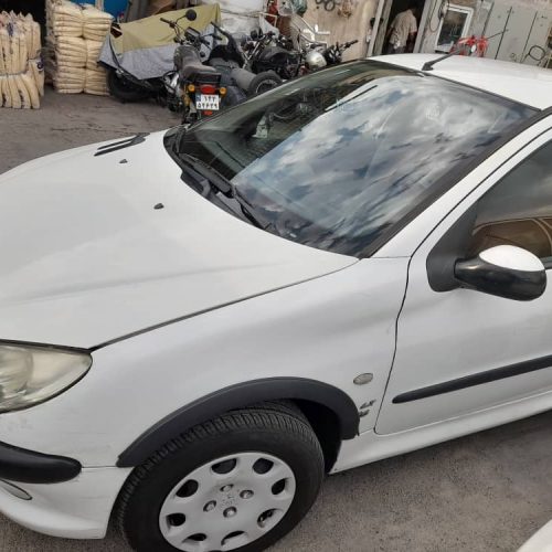 206  صندوق دار