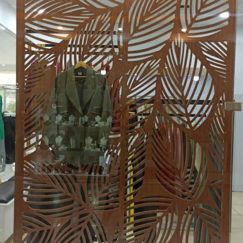 دکور، آینه، پارتیشن، میز کار، چوبکار، مانکن