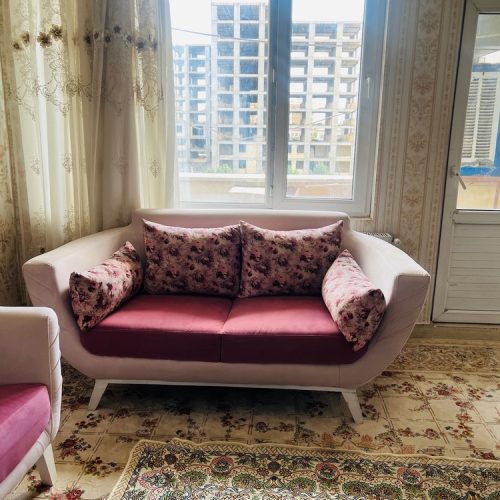 مبلمان 7نفره به همراه 4تا عسلی