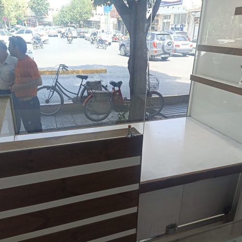 **فروش ویترین مغازه**