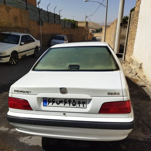 سقف وکاپوت در اثر مصالح ساختمانی رنگ شده