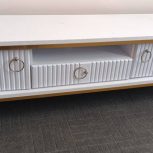 میزتلویزیون