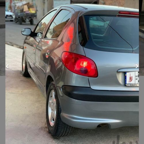 پژو 206 خاکستری