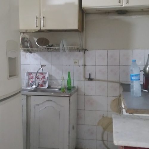 یک خانه کوچیک و نقلی