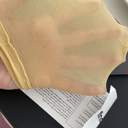 کلاه گیس فرق وسط دارد قابل حرارت و شست و شو